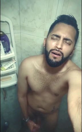 Jerking off in the shower