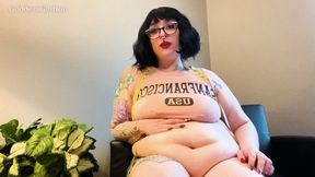 Taking Piggy's Measurements - Growing with StepMommy BBW Mutual Weight Gain