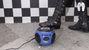 Poor Radio under merciless Boots 2