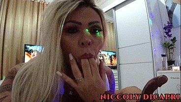 nicolly dicapri cavalgando gostoso e levando leitada quente dentro bumbum e moreno continua metendo