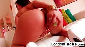 London Keyes' Green Toy Masturbation