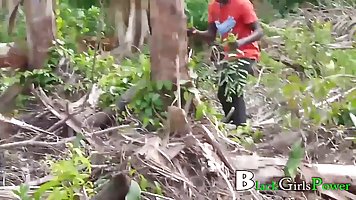 Big ass, Ebony woman, Eve Nollywood is having casual sex with Adam, in the nature