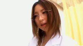 Seductive Feet Babe Yui Akane Tempts On Couch For Sex