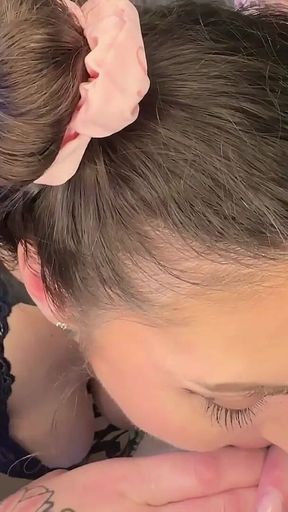 Twerking Elle Bouncing Juicy Ass on My BBC