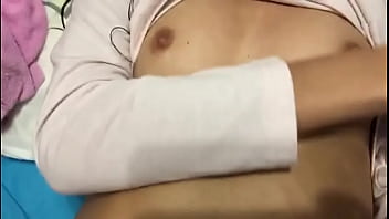 karito de Ibarra Ecuador tocandose