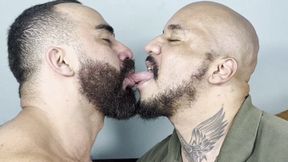 1-HOUR KISSING MARATHON VOL 02 BETWEEN JAMAL SARGENT AND DOUGLAS GREEN - CLIP 4