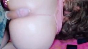 this girl and her big butt provokes me to penetrate her and i love it