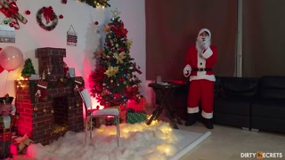 I GIVE VIAGRA TO SANTA CLAUS TO GIVE ME MERRY CHRISTMAS MILK.