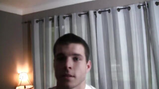 Amatör ung Noah Jones får sin röv påsatt av gammal mans massiva kuk och stor cumshot