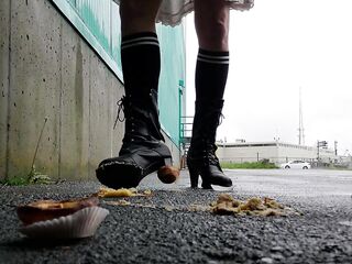 Huge Ebony Boots Crushing Custard