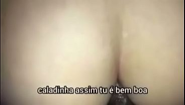 Ela me deu o cu chorando de dor, aguentou at&eacute_ eu gozar dentro