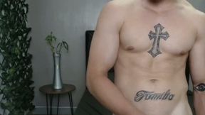 Tatted Dude Flexes Naked