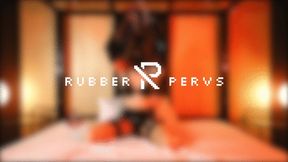 Helpless gagged Latexslut riding the Magic Wand