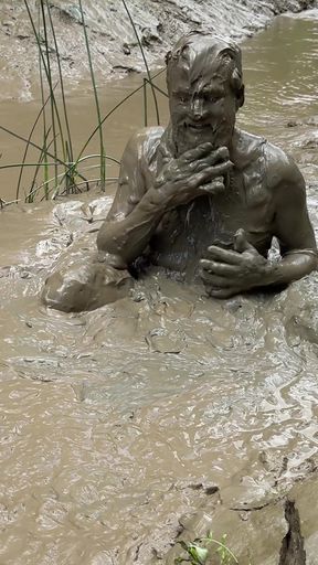 Must-share moment from &quot;MUD PIG IN HEAT&quot;