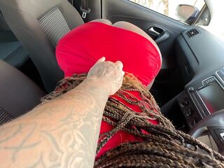 White Dude Makes a Thick Ebony Angel Squirt in the Car