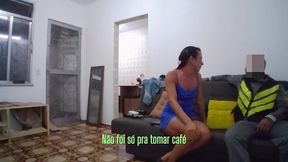 hotwife seduziu o moto uber deixou ele fuder sua buceta e cuzinho enquanto o corno estava escondido. no final marido aparece e pega eles no flagra