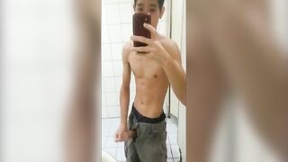 Japanese dude in hot standing pose gets a massive load inside