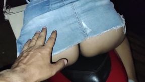 Chica universitaria se va con su novio a un �rea desolada