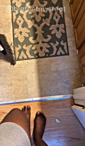 Foot cleaner wanted