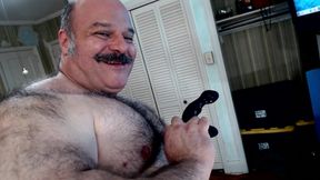 Bullmusclejoe Uses His Friends Dildo to Taste His Own Ass!