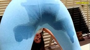 Model Constance spread legs pissing leggings
