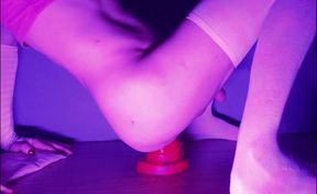 Extreme belly bulge long dildo makes me cum