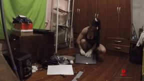 Another monitor destroyed by muscle girl WMV 720 CAM1