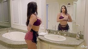 Little Runaway Karlee Grey Wants Big Dick