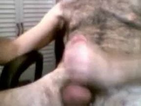 Hairy Daddy Bear Jacks Off on Cam