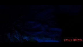 milf safada divide a cama com jovem! jovem veio passar final de semana em sua casa, e ela tramou para que tivessem que dividir a cama