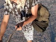 caminando vestida de mujer con tacones en publico muy caliente