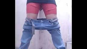 Alan Tokers s&eacute_ masturba en su trabajo