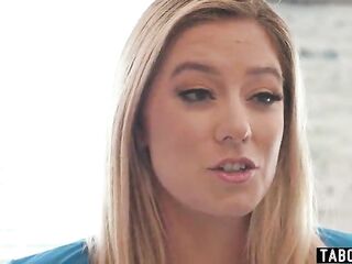 Large butt PAWG teen stepsister River Lynn bangs her stepbrother