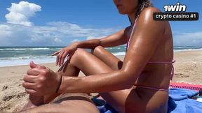 Stunning Chinese servicing beachgoers on a public interracial creampie! Meet our cheating milf amateur, super hot wifey Appleliu76.