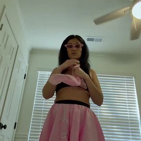 Devyn's Sultry '50s Giantess Fantasy HD POV Tiny Thrills Awaits!