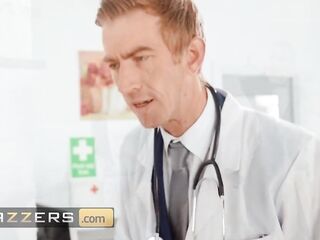 Brazzers - Dr. Danny D Treats Kiki Daniels' Symptoms With His Large Penis Behind Her Poor Hubby's Back