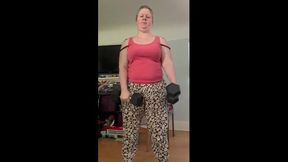 BBW Working out at home