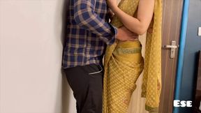 Bhabhi Fucked With the Salesman