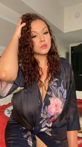 Oiled up & Ass Naked (Fucking all of my holes until I Squirt!!) 💦