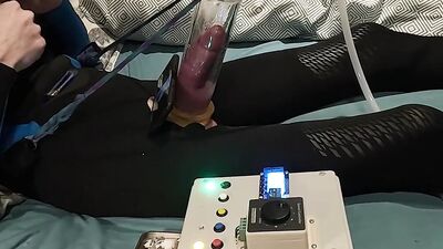 Dynamic Penis Pumping. Automatic cock pump. HomeMade