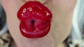 Supervillain Cruella Mesmerizes You with Deep Sticky Kisses