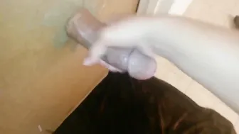 Amateur gloryhole handjob makes big cock explode