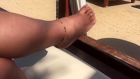 Amateur Mature Whore Exposes Her Toe Ring And Sexy Feet At The Beach