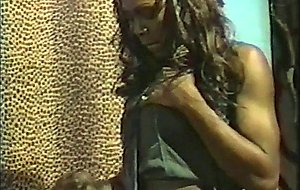 Monet luv in action