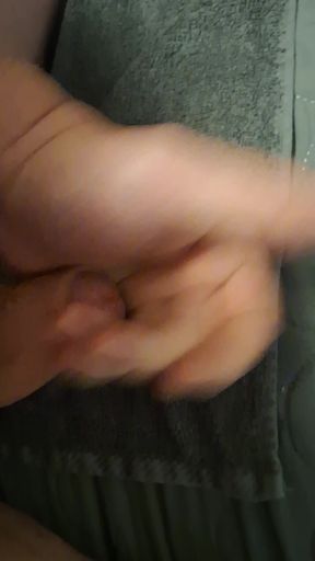 Got dildo in my ass and come and swallow my cream