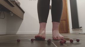 Grape popping barefoot - Imagine you get squashed under my feet