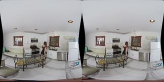 Foxy lady in the kitchen VR Porn