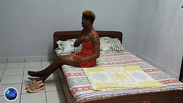 step brother cum on his step mom in the bed room