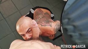 brincadeira com dotado finaliza em sexo gostoso com muita oral e pau no cuzinho