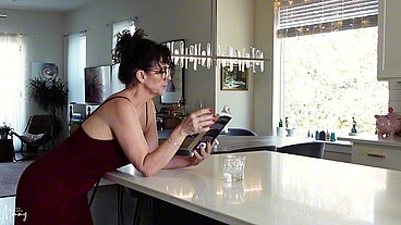 Bratty StepDaughter-Deep Kissing, Lesbian, Taboo Roleplay